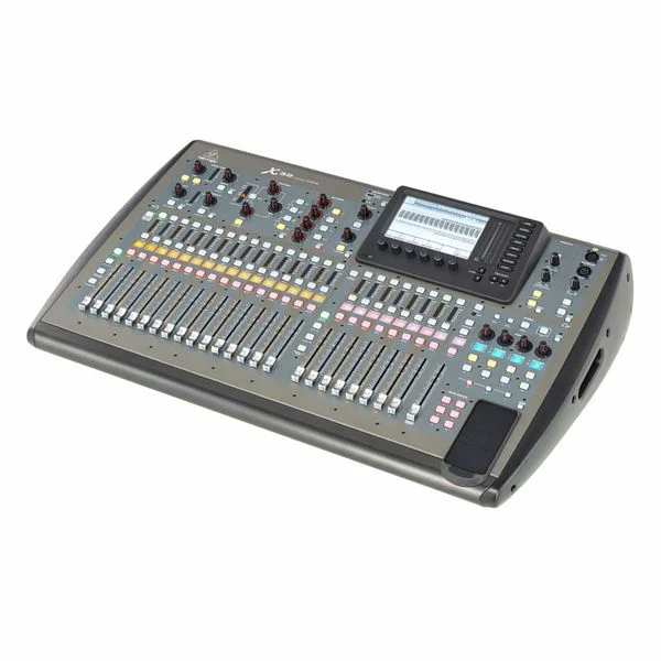 X32